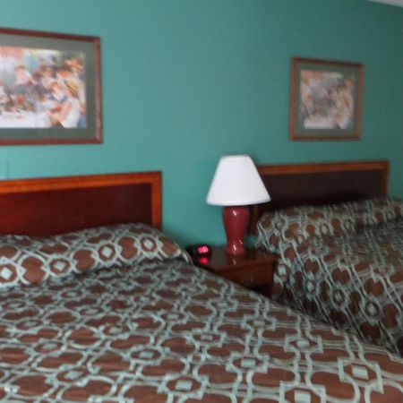 Super 8 By Wyndham Hudson Hotel Szoba fotó